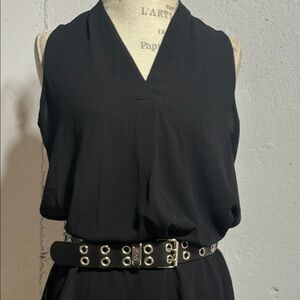 🧭 Worthington Black Halter Blouse.